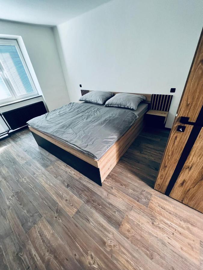 Apartman Opava S Parkovanim Extérieur photo